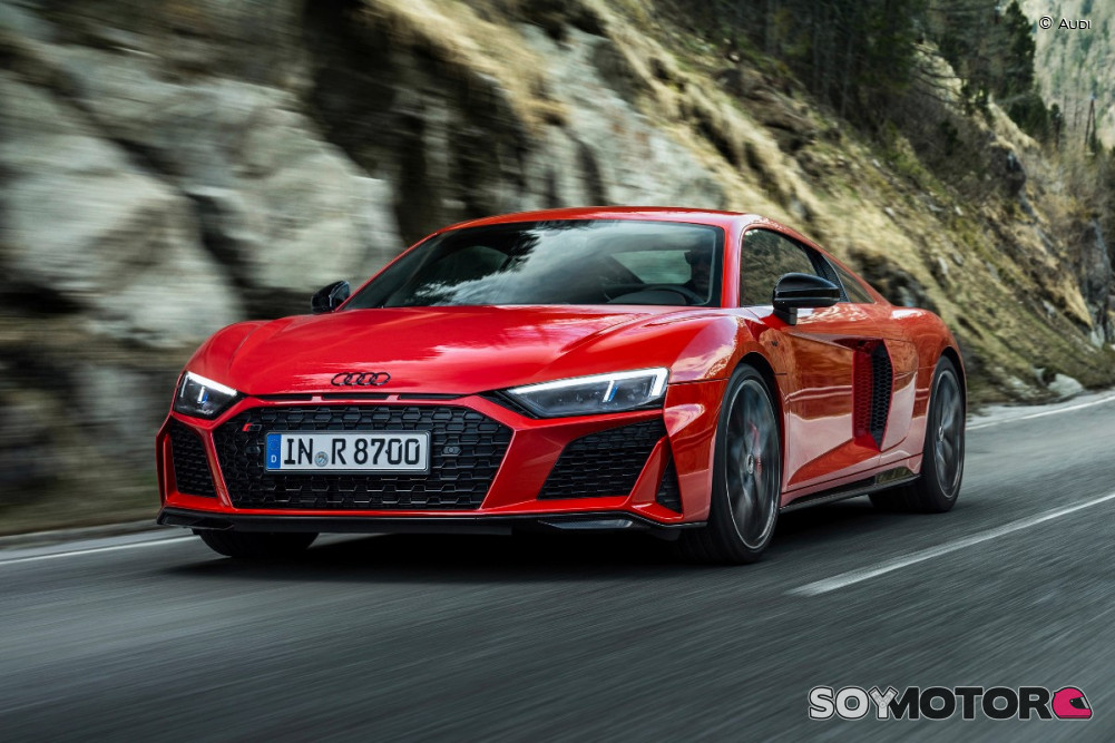 Rent A Audi R8 Coupe V10 For A Day Price